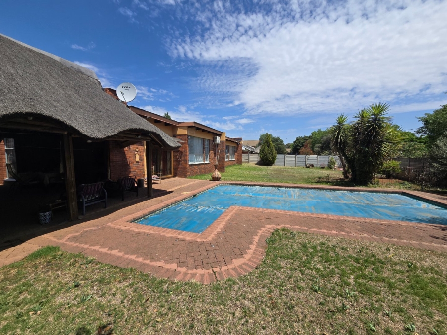 4 Bedroom Property for Sale in Universitas Free State